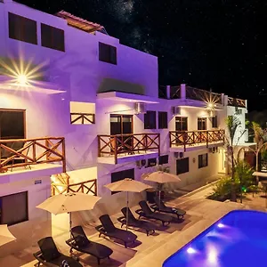 villas-palmar-holbox.quintano-roohotels.com/